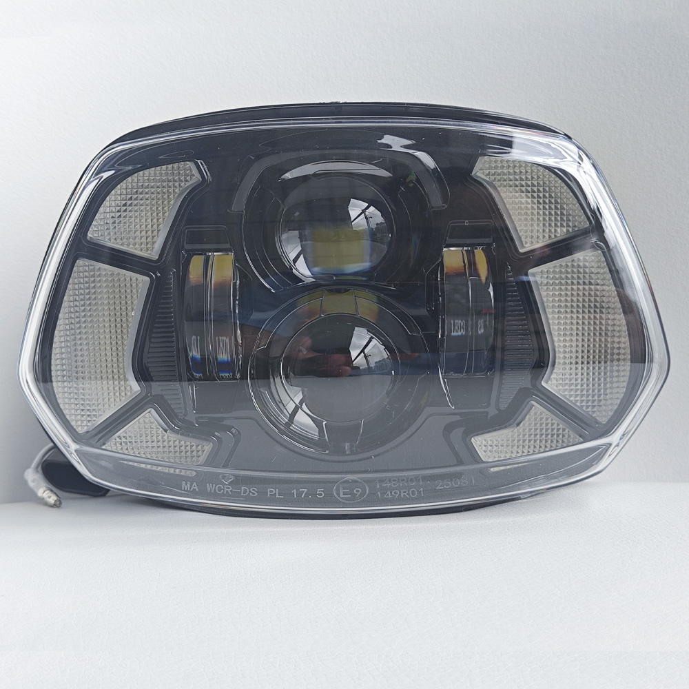 Model Kit Vespa - مصباح أمامي LED مع إضاءة نهارية