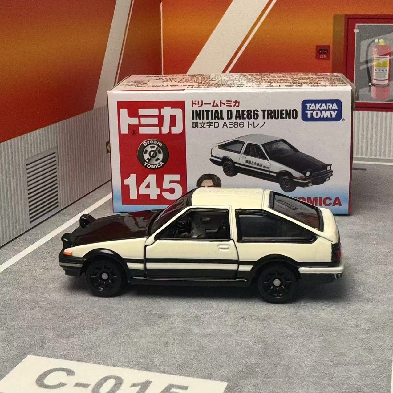 تاكارا تومي توميكا رقم 145 سلس - مراجعة Model Kit Ae86 وسعره