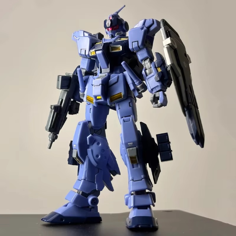 نموذج بلاستيكي للتجميع من HGUC - مراجعة Model Kit Gundam Hg وسعره