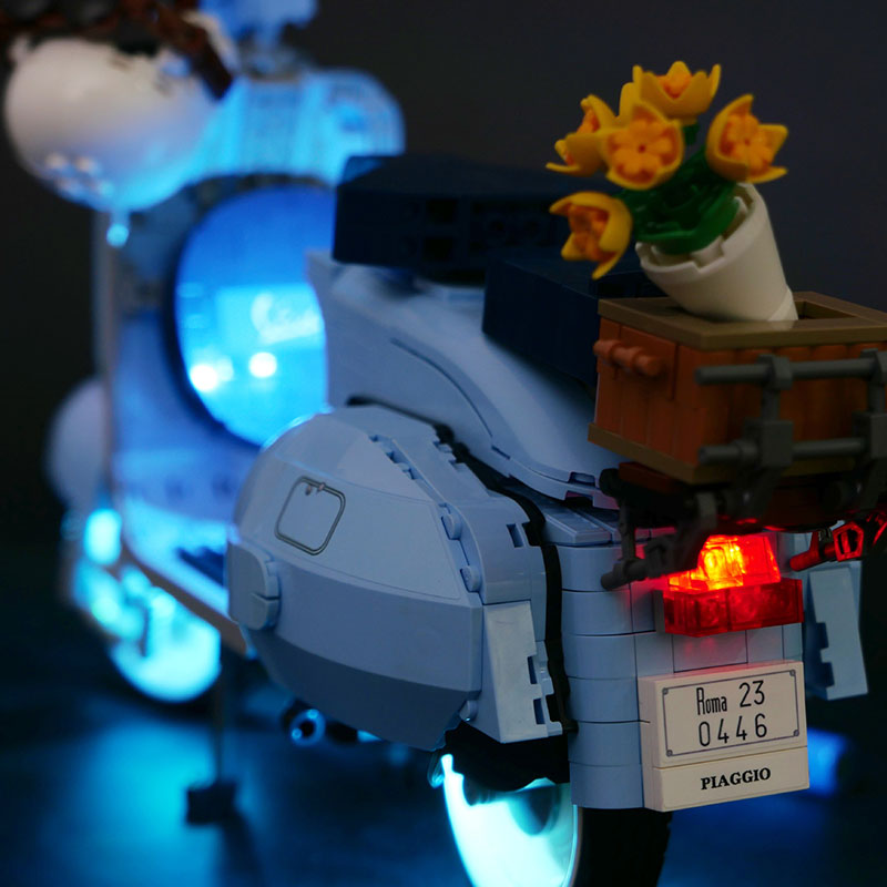 مجموعة إضاءة LED لـ LEGO 10298 - مراجعة Model Kit Vespa وسعره