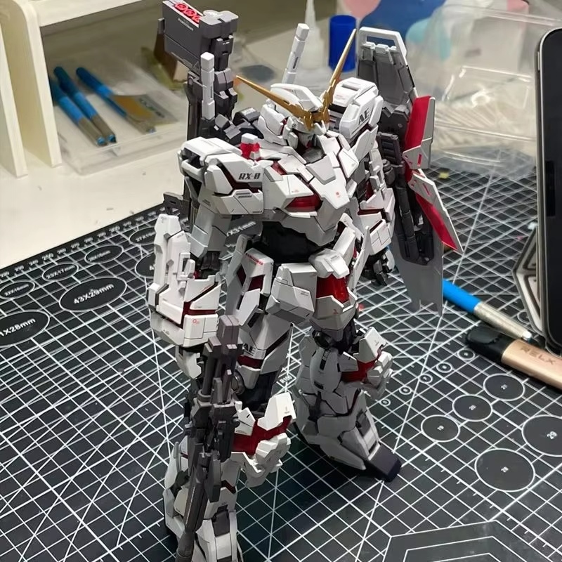 متوفر في المخزون Hg 1/144 Rx-0 - مراجعة Model Kit Gundam Hg وسعره