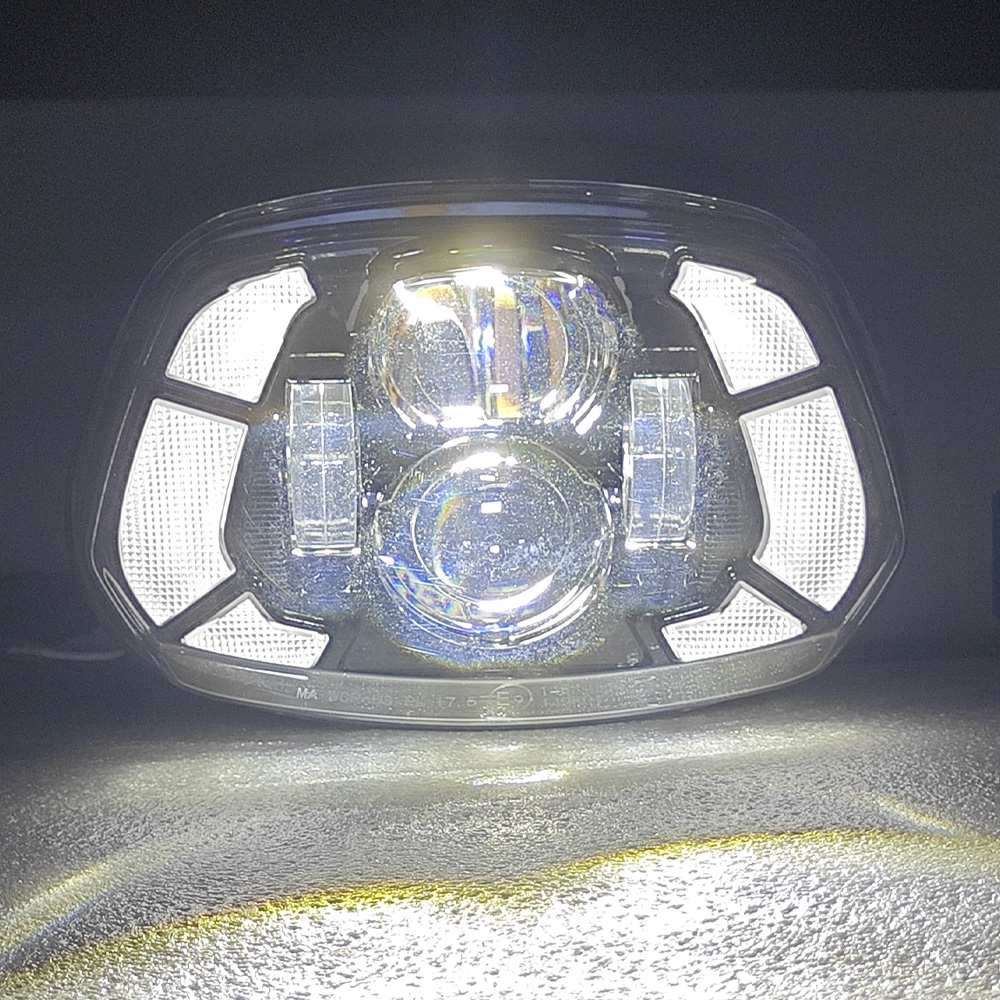 مصباح أمامي LED مع إضاءة نهاري - مراجعة Model Kit Vespa وسعره